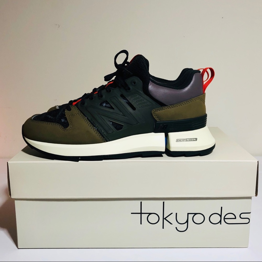 New Balance R_C2 Sneakers